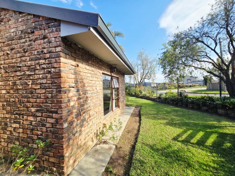 4 Bedroom Property for Sale in Blanco Western Cape